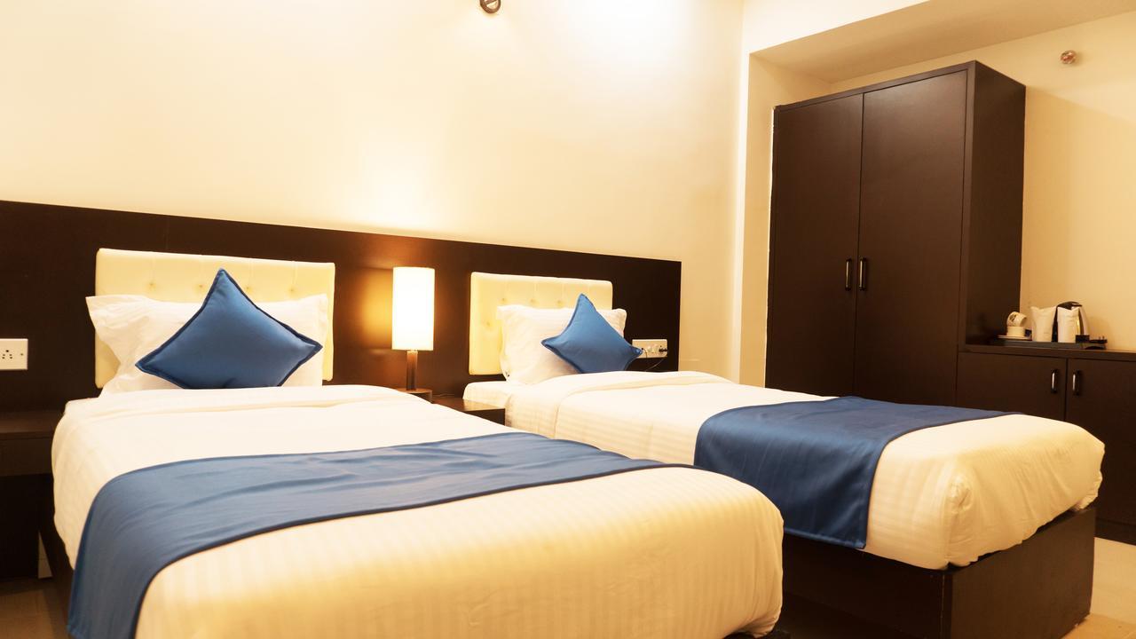 Hotel Max Inn Bhāgalpur Extérieur photo
