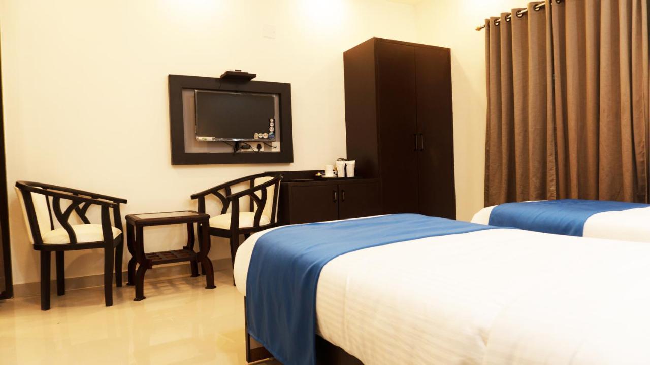 Hotel Max Inn Bhāgalpur Extérieur photo