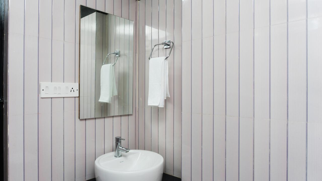 Hotel Max Inn Bhāgalpur Extérieur photo